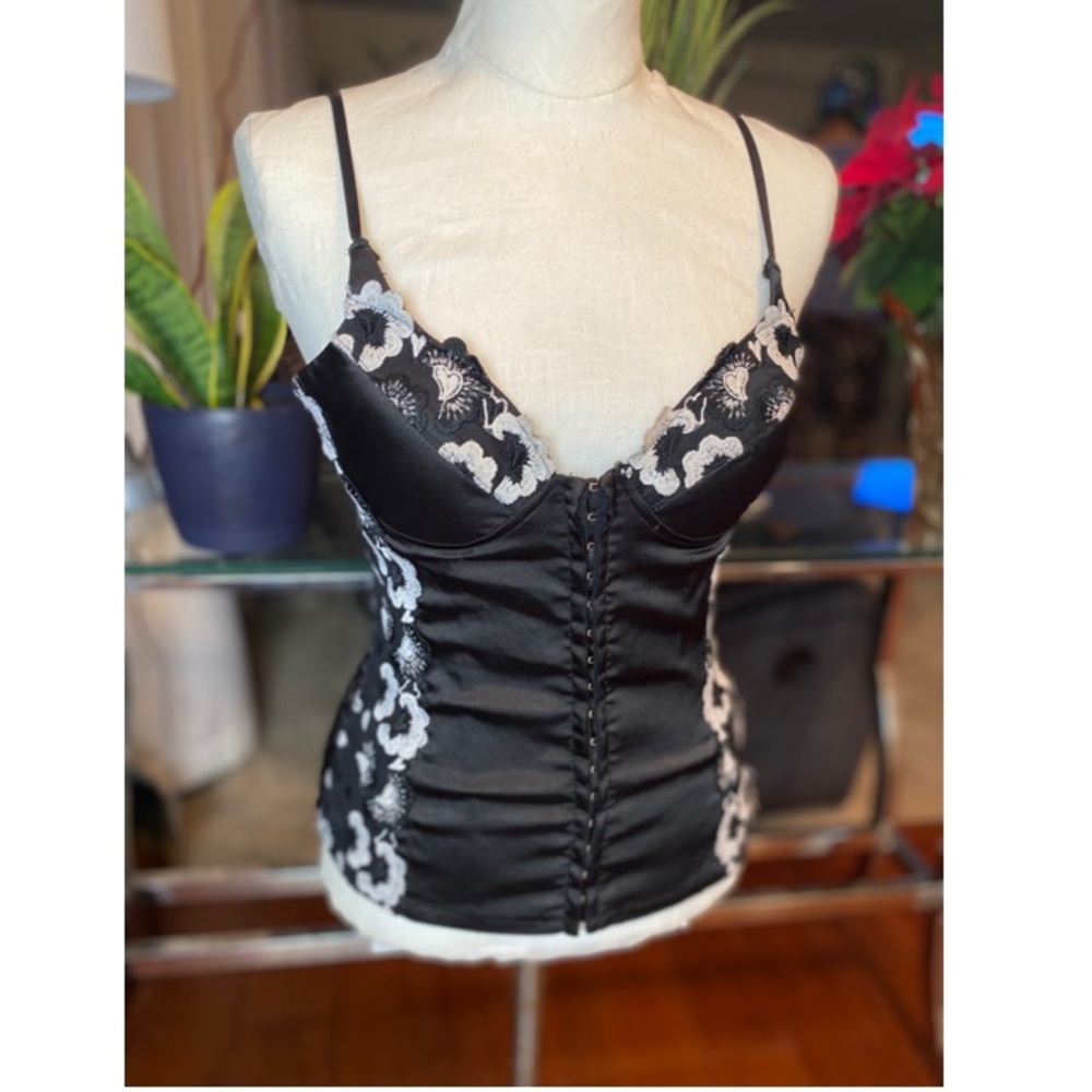 Black floral corset top w/ adjustable straps